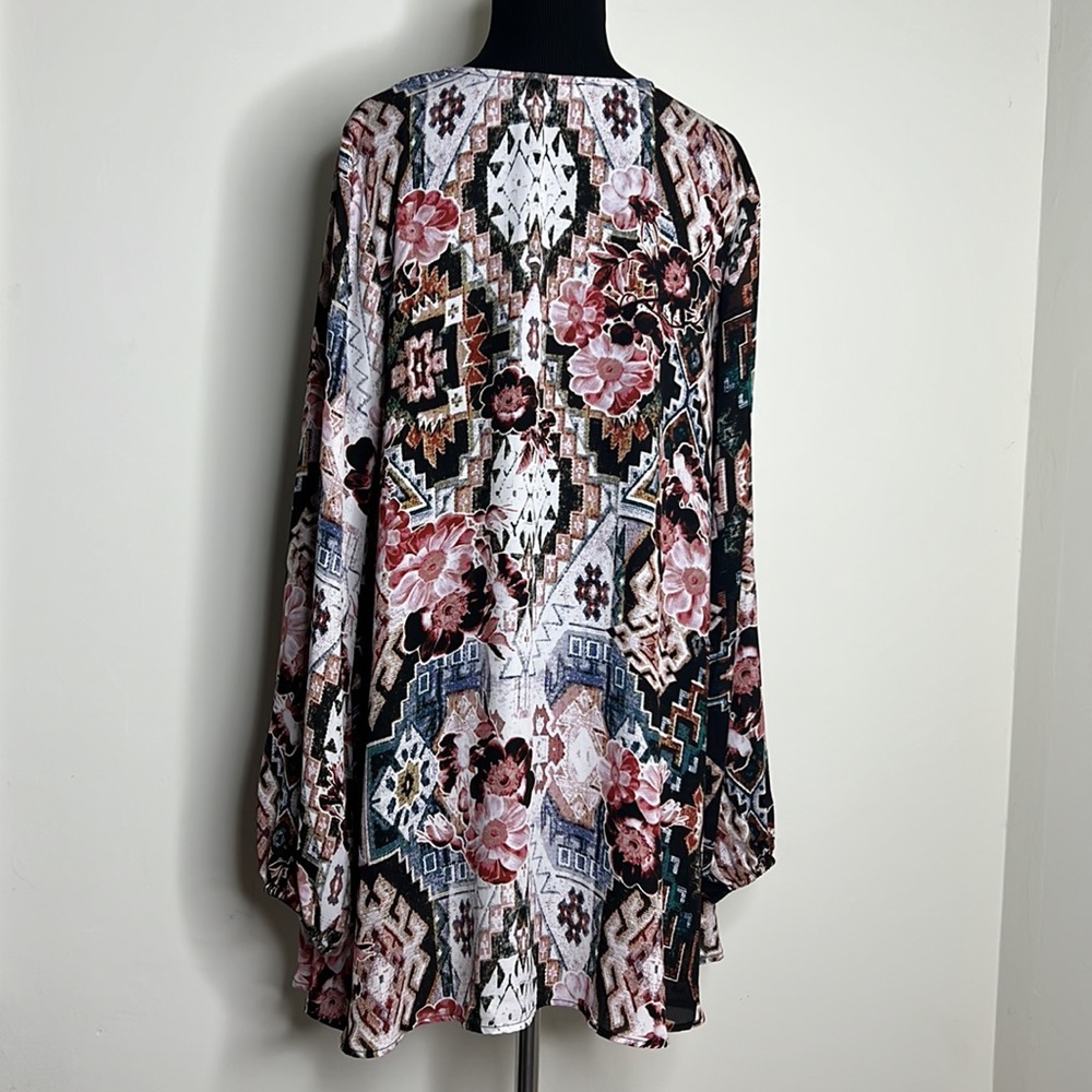 SHOW ME YOUR MUMU Jamie Floral Oversized Tunic Top L - Picture 6 of 6